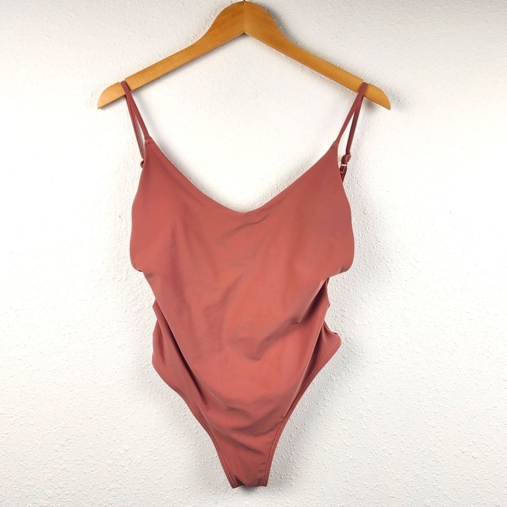 Aerie One-Piece Swimsuit Low Back Cutout Sides Mauve Bathing Suit Size Medium
